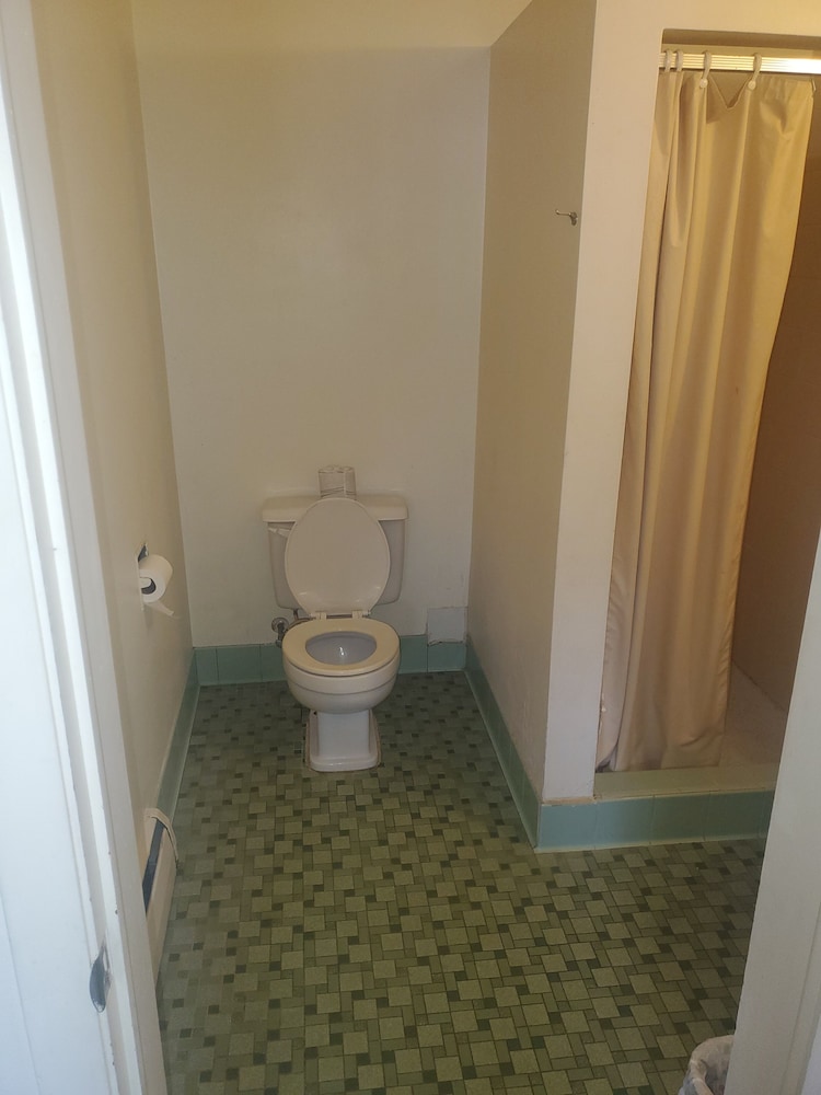 Point Motel - photo 7
