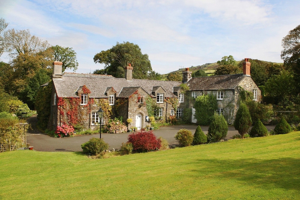 Collaven Manor Hotel - carbon neutral hotel in Okehampton