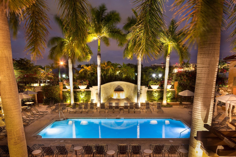 Bellasera Resort in Naples, United States