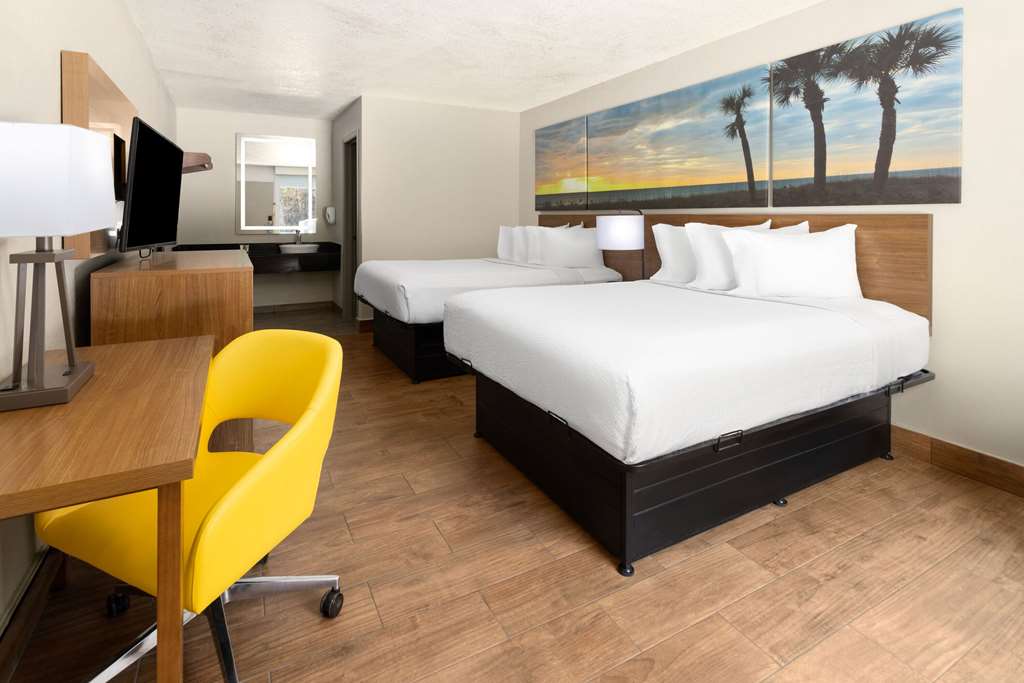 Days Inn by Wyndham Hardeeville Near Hilton Head - photo 19