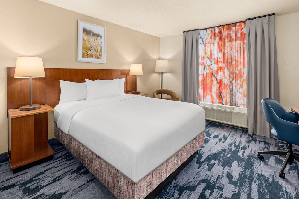 Fairfield Inn & Suites by Marriott San Antonio Market Square - photo 7