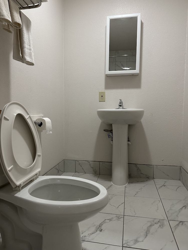Llano Motel - photo 47