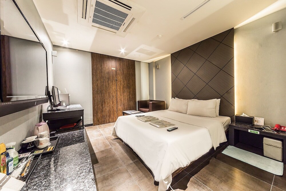 Ansan Hip — Ansan-Si — photo 4