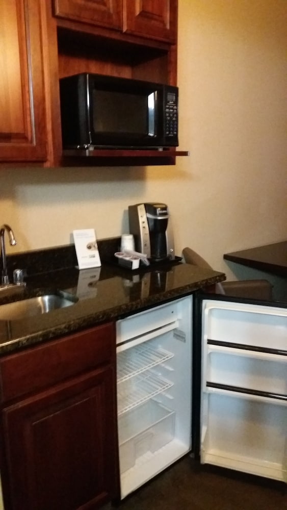 Holiday Inn Express Hotel & Suites Waterford by IHG - photo 53