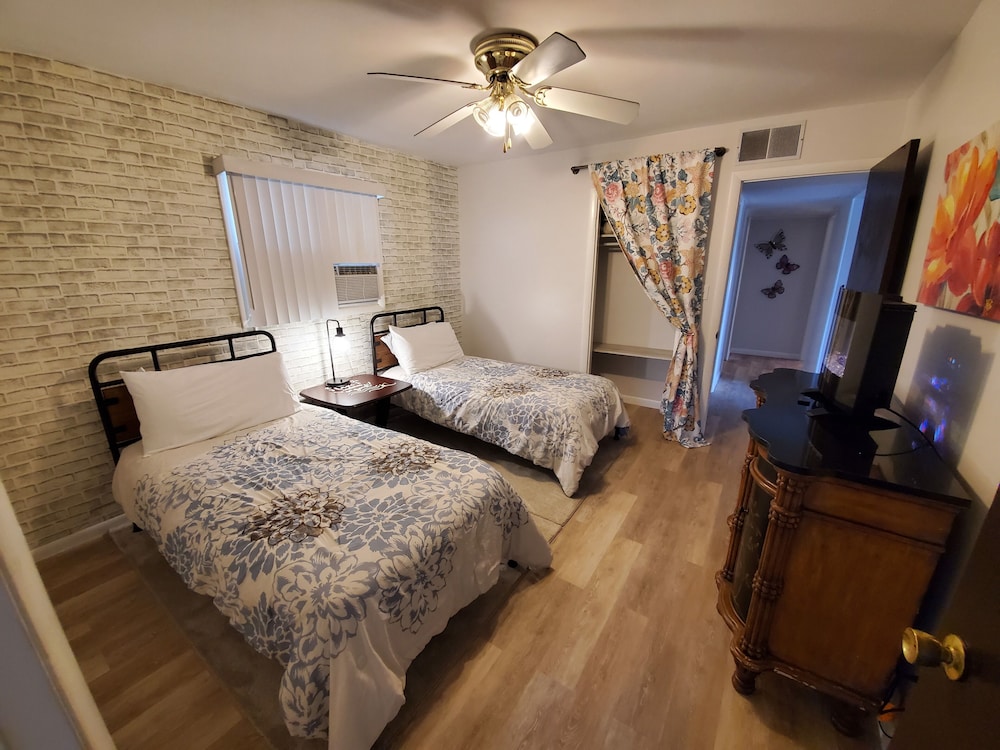 Lake Breeze Resort - photo 32