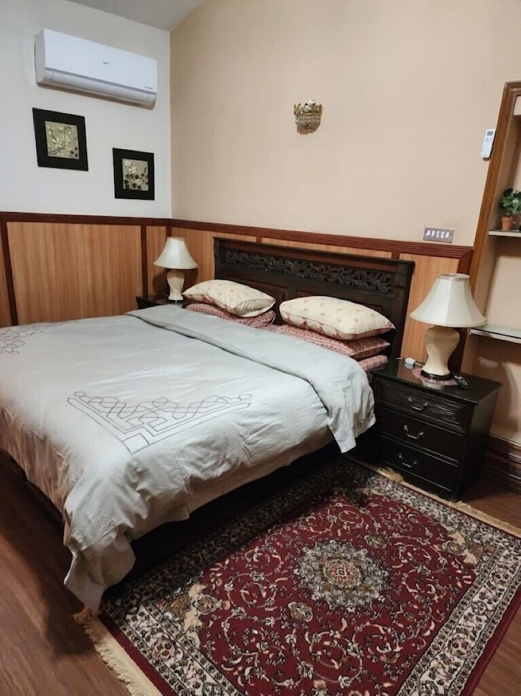 Pakistan - carbon neutral hotel in Murree
