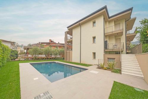 ApartmentsGarda Residenza Eleonora — 4-Star Luxury Hotel in Garda, Italy