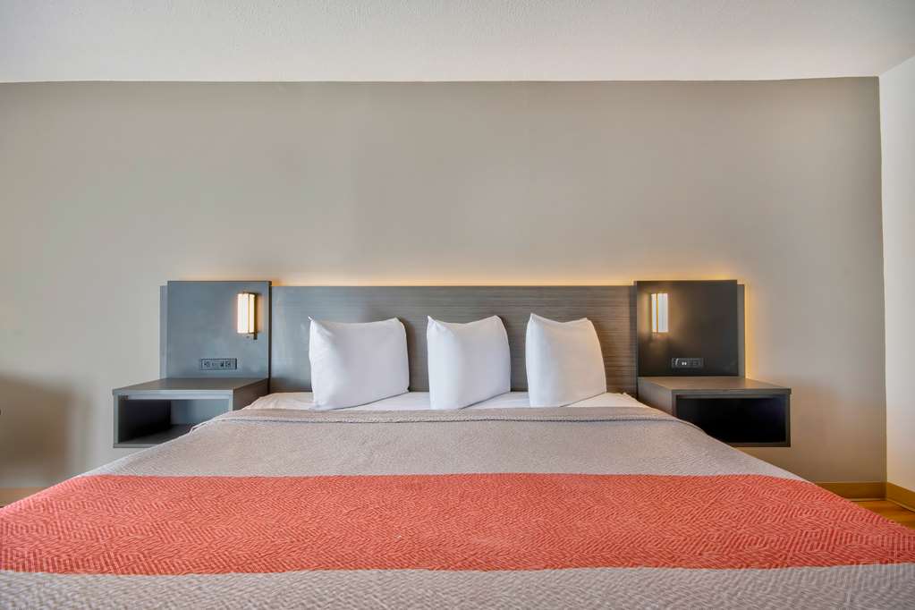 Spark by Hilton Walton - photo 20