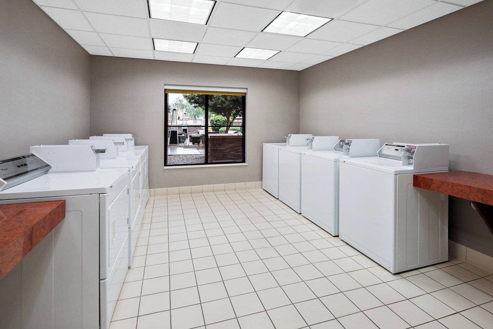 Residence Inn Phoenix NW Surprise - photo 23