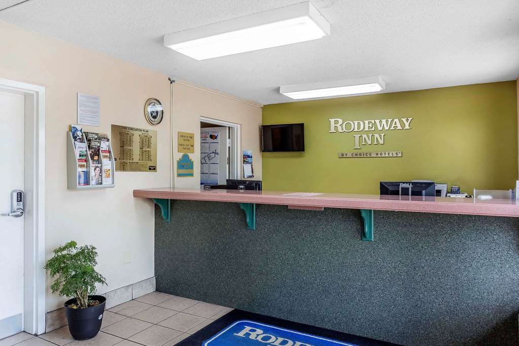 Rodeway Inn Augusta South - photo 6