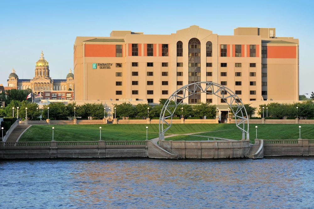 Embassy Suites Hotel Des Moines Downtown - photo 57