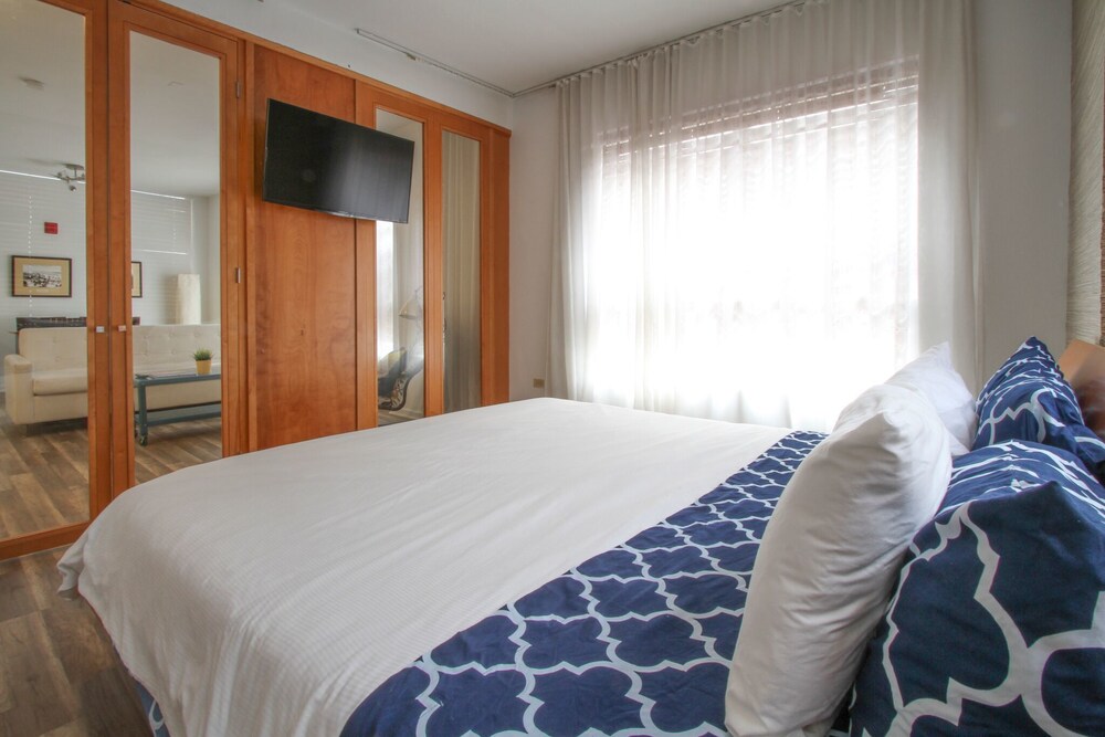 The Mercury All Suites Hotel - photo 52