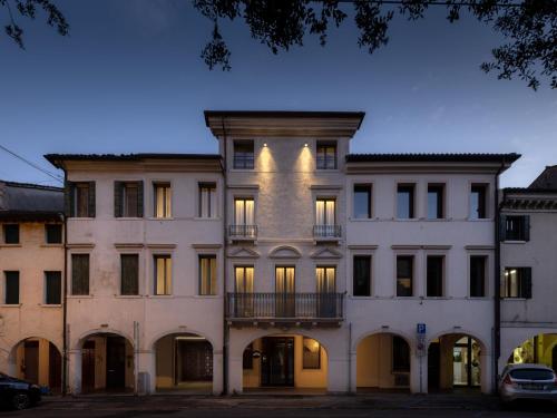 Al Pio Luxury Nest — 4-Star Luxury Hotel in Treviso, Italy