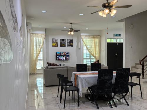 Langkawi A&A Homestay 13 Pax — 4-Star Luxury Hotel in Kuah, Malaysia