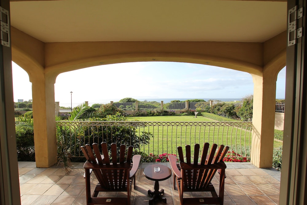 On the Cliff Guest House — 5-Star Luxury Hotel in Hermanus, South Africa