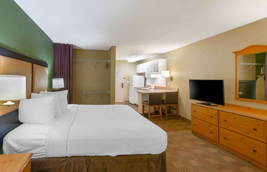 Extended Stay America Kansas City Country Club Plaza - photo 19