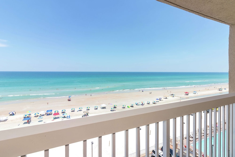 Hampton Inn Daytona Shores Oceanfront - featured photo