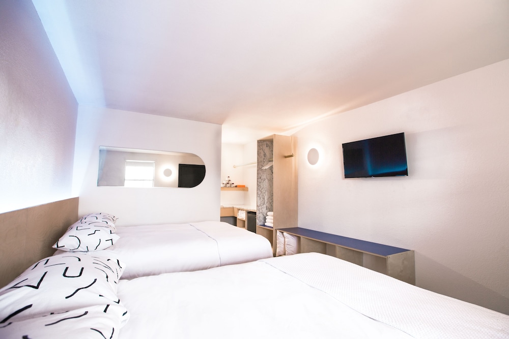 The Iris Motel - photo 6