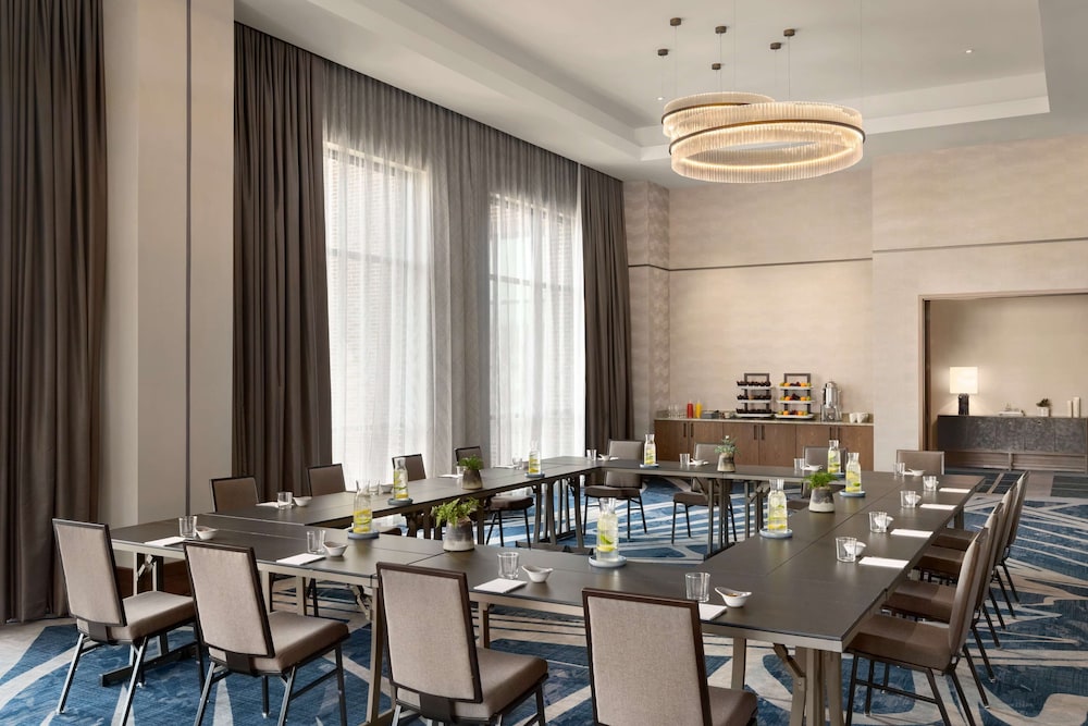Valley Hotel Homewood Birmingham Curio Collection by Hilton - photo 69