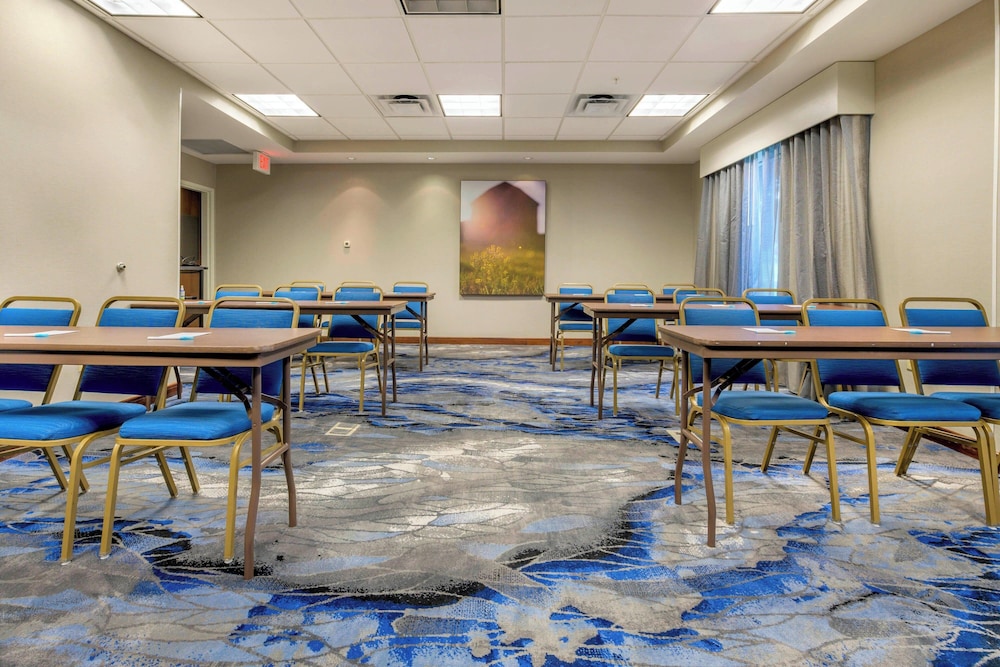 Fairfield Inn & Suites by Marriott Slippery Rock - photo 28