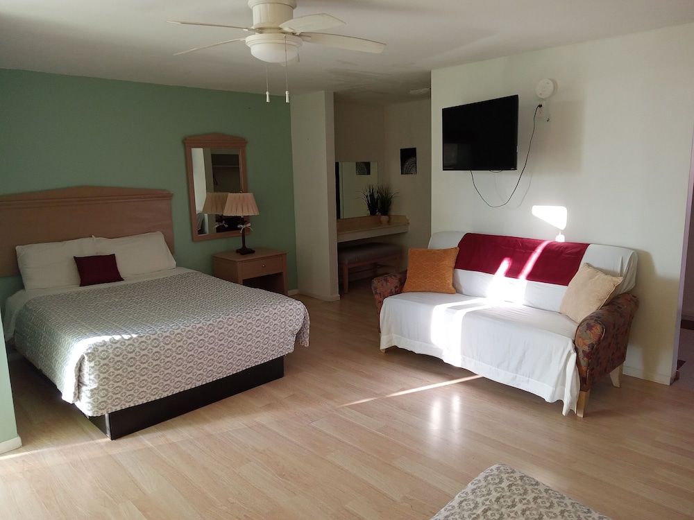 Sandpiper Springs Spa & Retreat - photo 3