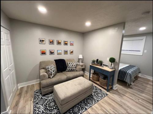 Gold Coast Studio — 4-Star Luxury Hotel in Papillion, United States