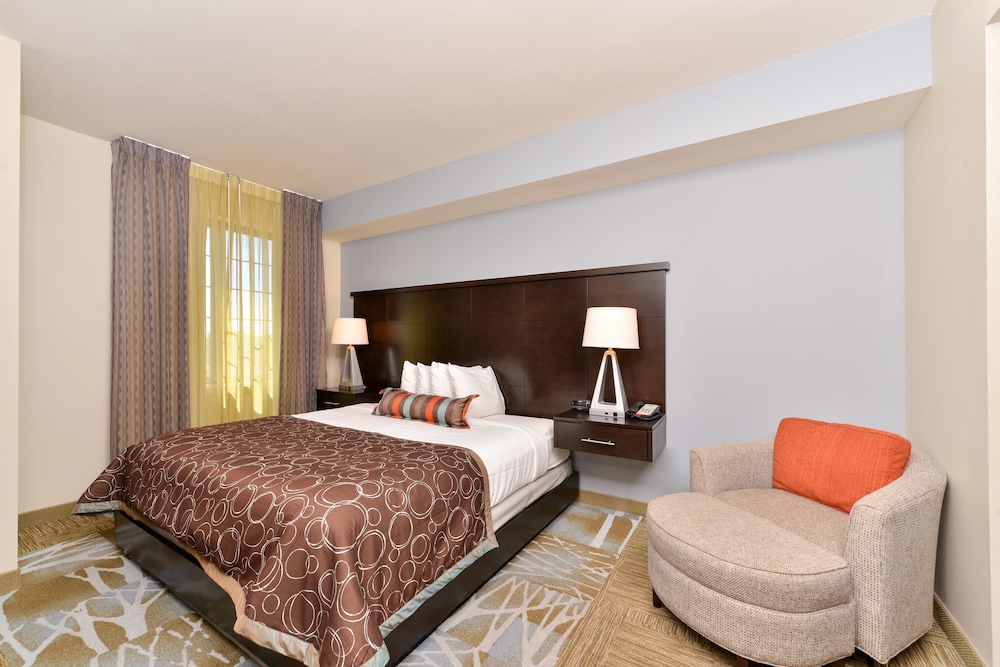 Staybridge Suites Stone Oak an IHG Hotel - photo 3