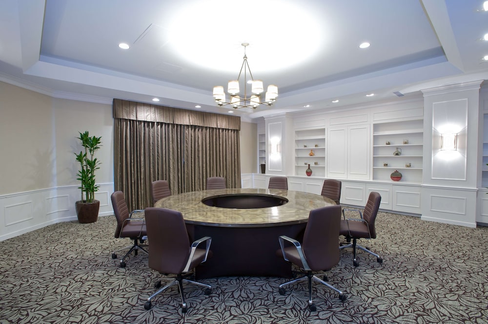 Hilton Minneapolis St. Paul Airport - photo 37