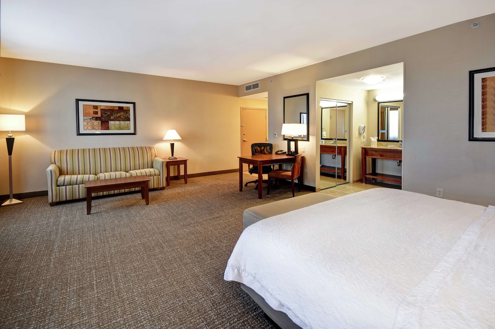 Hampton Inn & Suites Folsom - photo 13