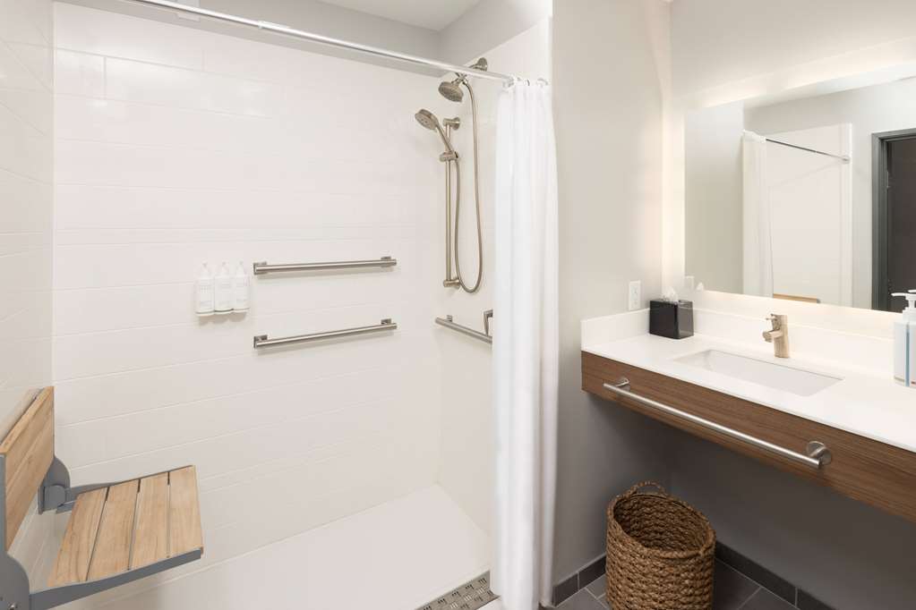 Microtel Inn & Suites by Wyndham Macedon - photo 33