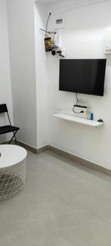 1BR Apartment in Lower Parel