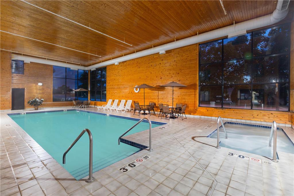 Baymont Inn & Suites by Wyndham Mukwonago - photo 6