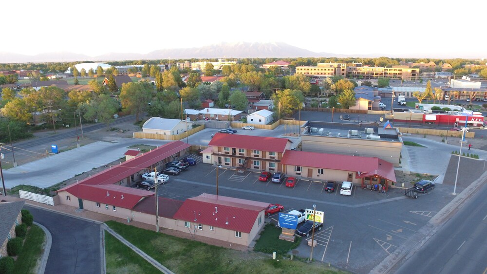 Valley Motel — hotel in Alamosa