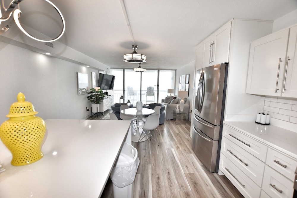 0607 Waters Edge Resort 1 Bedroom Condo by Redawning - photo 9