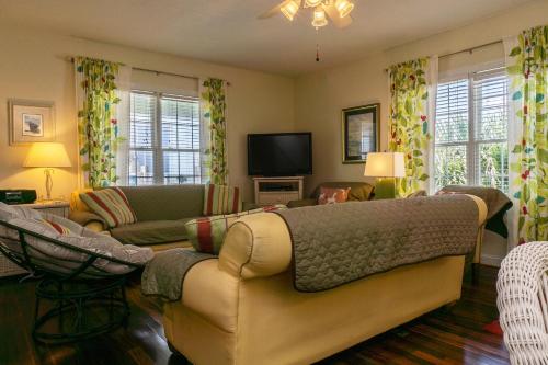 Beach Joy by Oak Island Accommodations - photo 18