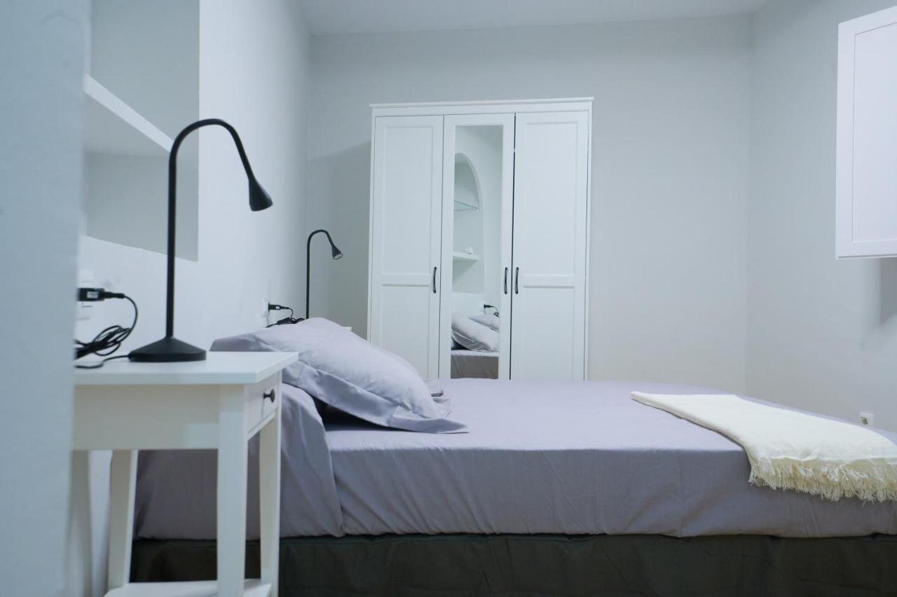 Pretty Town Hall Apartment — 4-Star Luxury Hotel in Tarragona, Spain