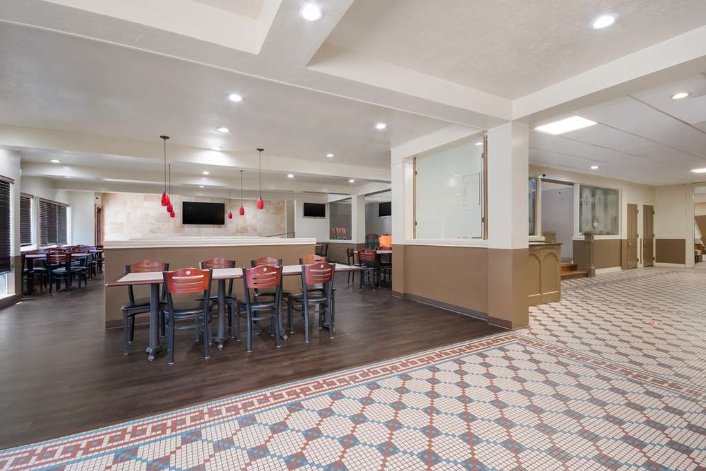 Comancheria Hotel & Convention Center - photo 6