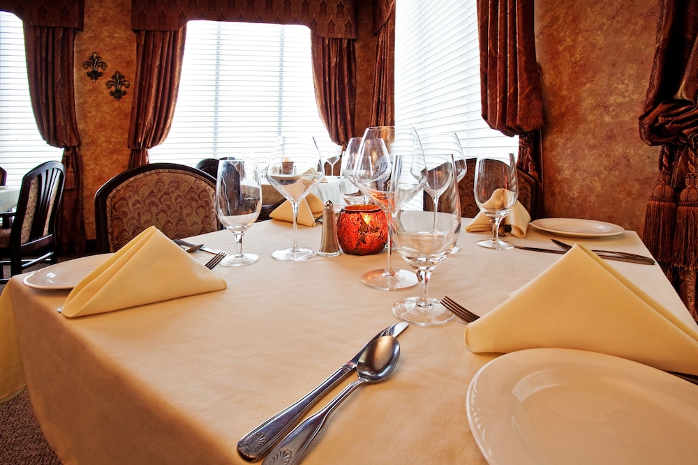 Holiday Inn Quincy East by IHG - photo 21