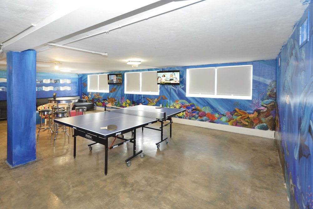 South Beach Rooms and Hostel - photo 26