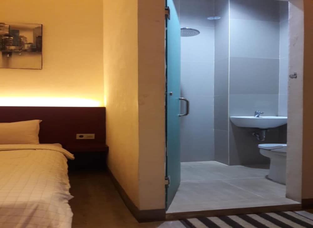 Marcell Hotel — Medan — photo 2