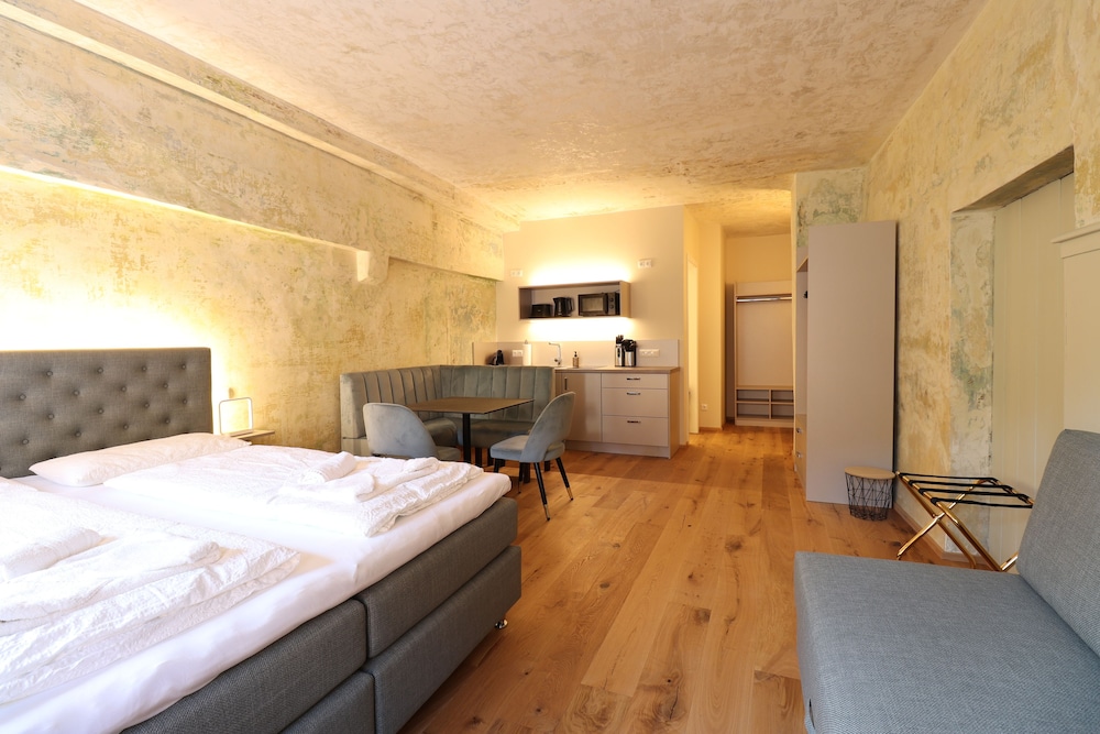 Fischer Boardinghouse — hotel in Kaufbeuren