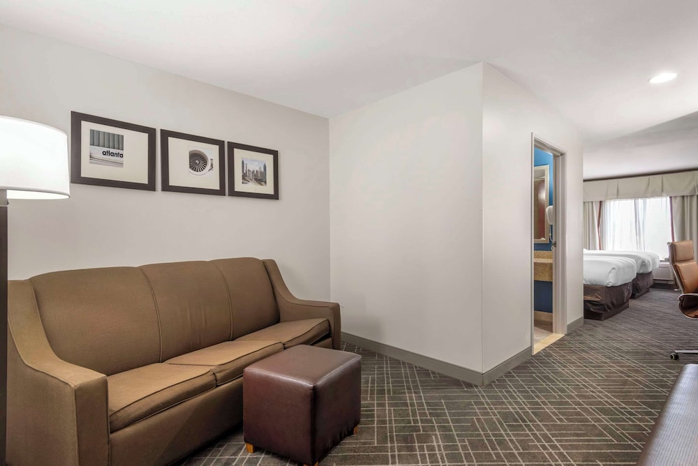 Comfort Suites Atlanta Airport - photo 11