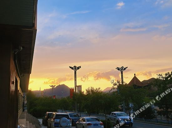 Jinhewan Hotel - last minute hotel in Qilian