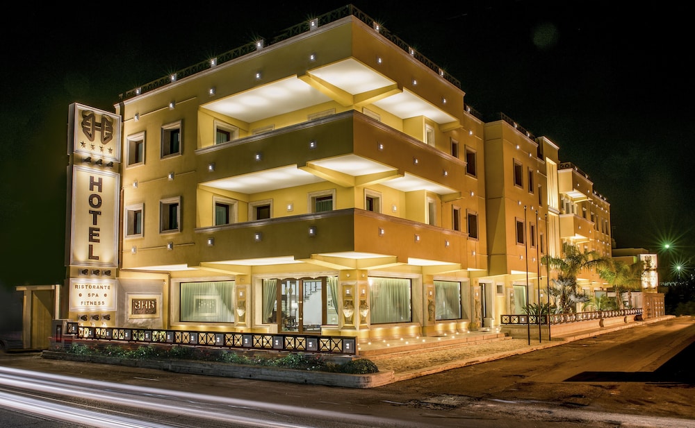 Bhb Hotel — 4-Star Luxury Hotel in Manduria, Italy