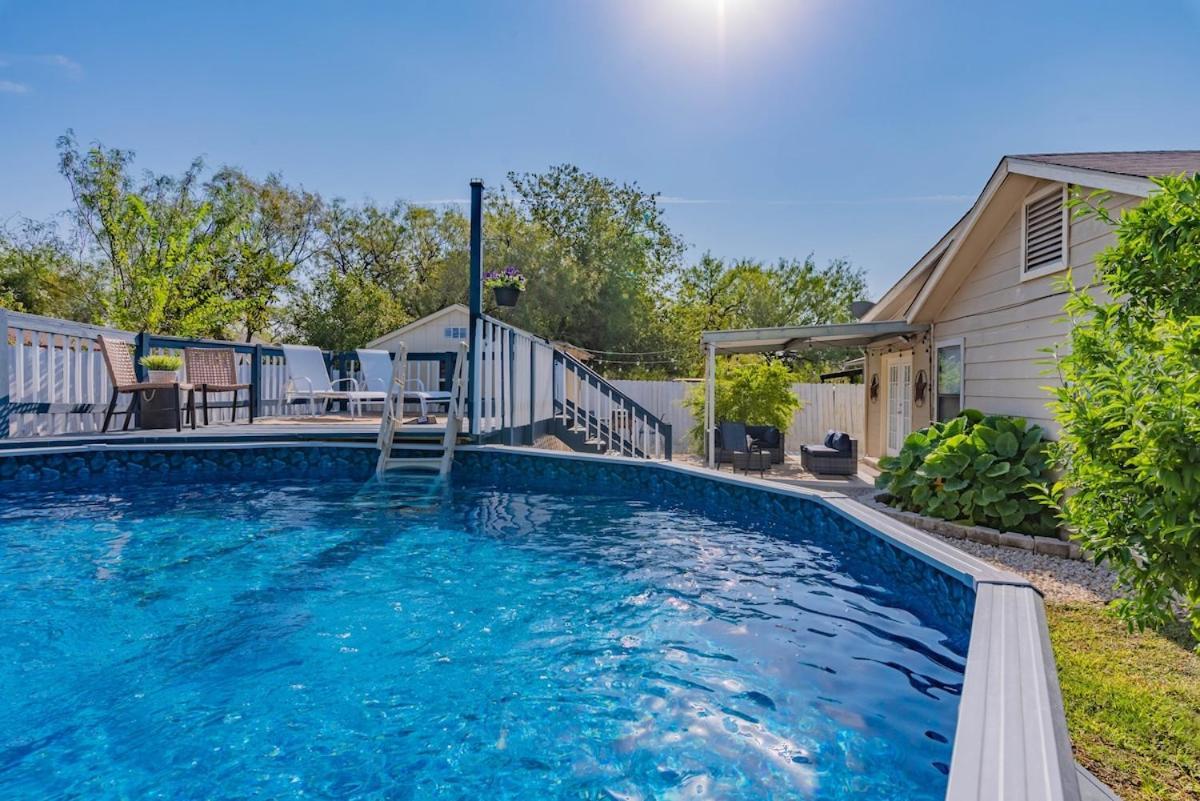 Superb House by Seaworld Private Pool & Gameroom — 4-Star Luxury Hotel in San Antonio, United States