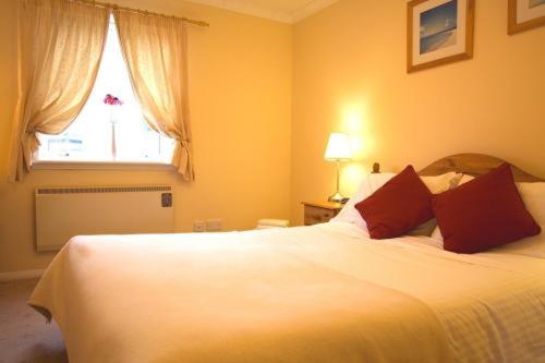 Apartments Royal — 4-Star Luxury Hotel in Edinburgh, United Kingdom