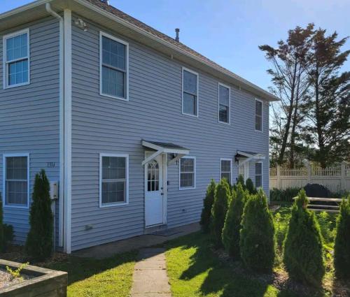 Townhouse A Ocean Road Point Judith — 4-Star Luxury Hotel in Narragansett, United States