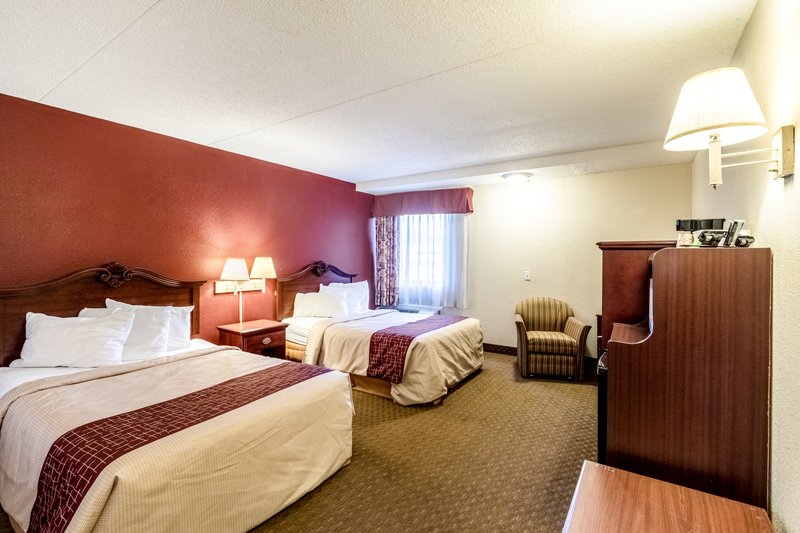 Red Roof Inn & Suites Terre Haute - photo 11