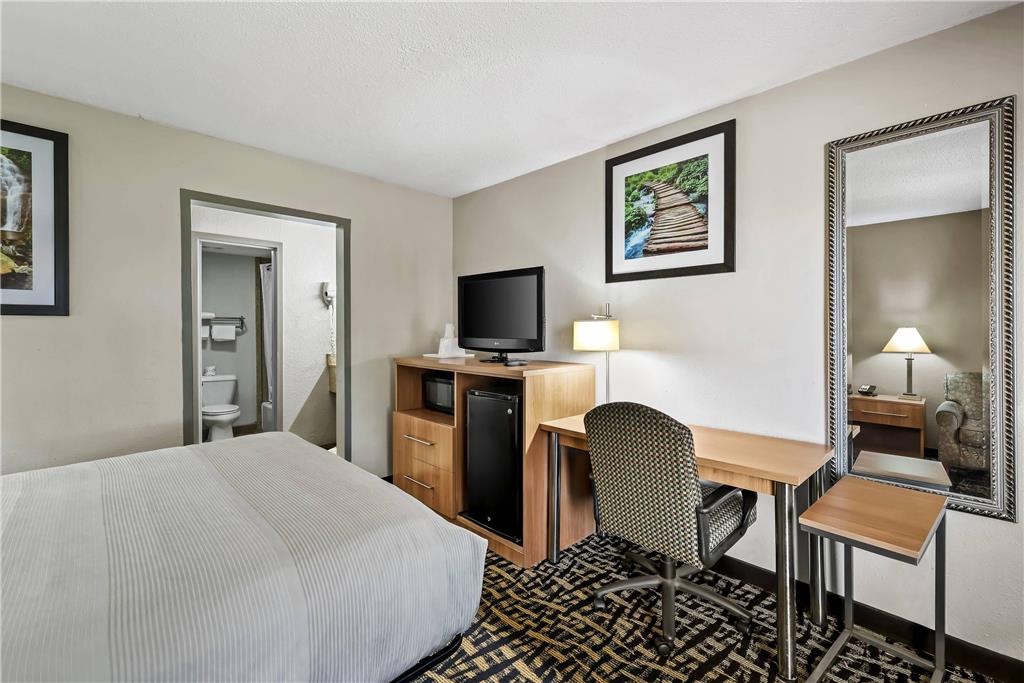 Quality Inn Bowling Green South - photo 9