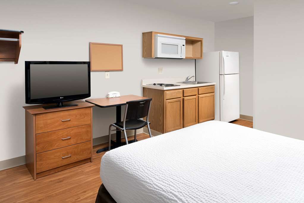 WoodSpring Suites St. Louis Arnold - photo 8